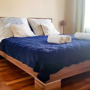 https://apartament-z-balkonem.warsawhotelspoland.com